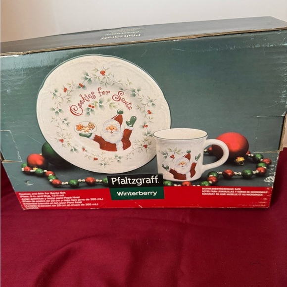 Pfaltzgraff Winterberry Cookies and Milk for Santa Set Open Box - Picture 7 of 13